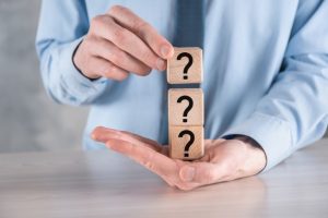 La vida está llena de momento de cambios e incertidumbre, de opciones y caminos que se bifurcan, así que te propongo que elijas tener una perspectiva positiva frente al cambio. 