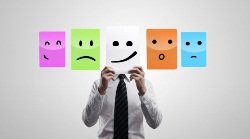 Cubrir tu identidad es entregar sólo la mitad de ti mismo